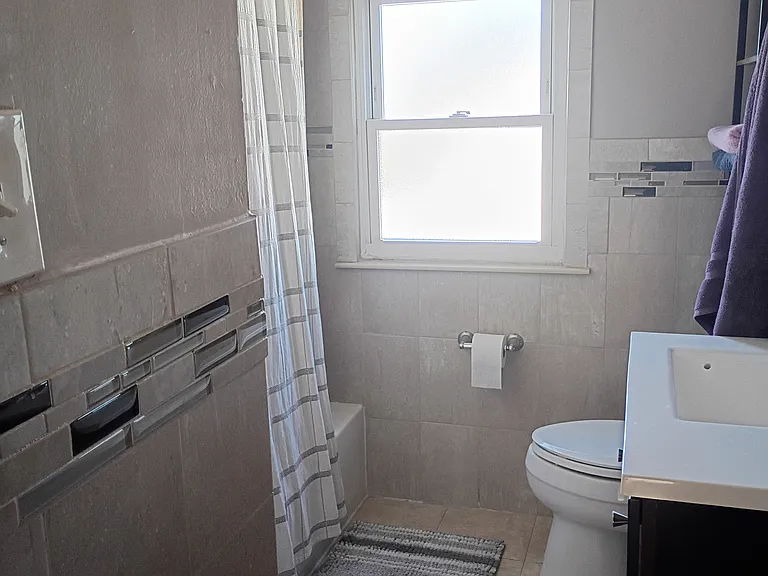 186 Madison St #2 — Photo 6