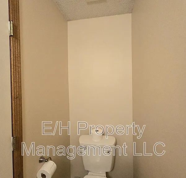 4460 S Elizabeth Ave — Photo 21