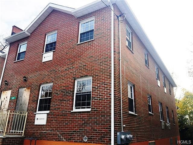 1st image of 1458 Oakley Street.