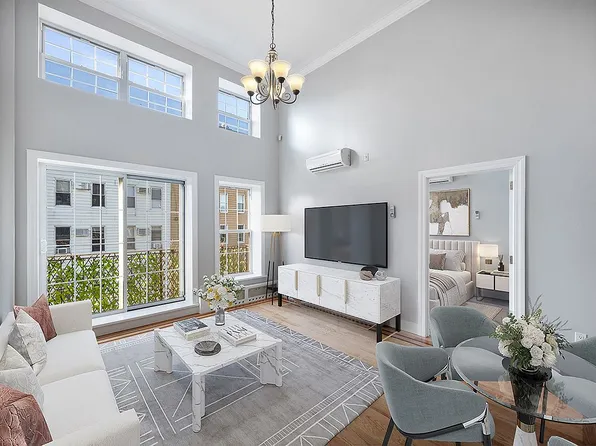 216 Calyer St APT 2A, Brooklyn, NY 11222