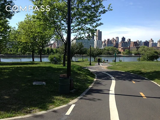 Rented by Compass | media 25