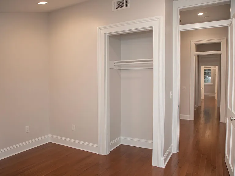 403 S Lopez St — Photo 15