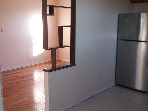 kitchen/living room
