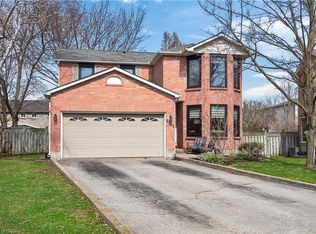 1151 Campbell Ct, Burlington, ON L7S 1Z7