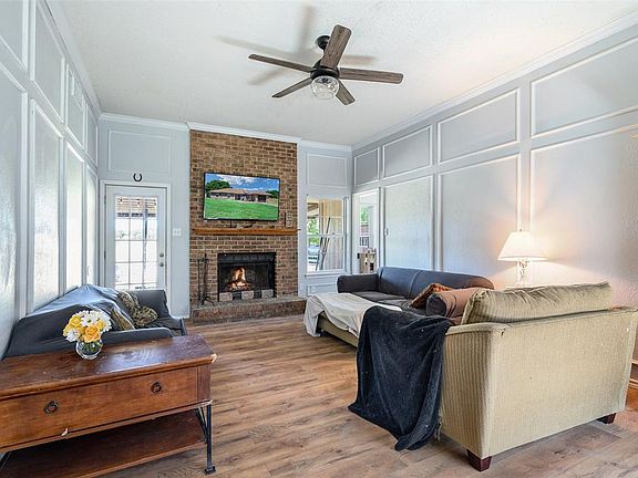 4th image of 2577 Country Meadow Ln