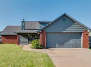 3503 NE Buckingham Ln, Lawton, OK 73507