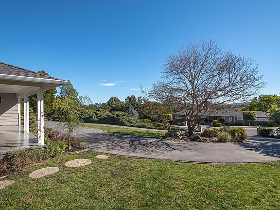 4th image of 1590 Kingswood Dr