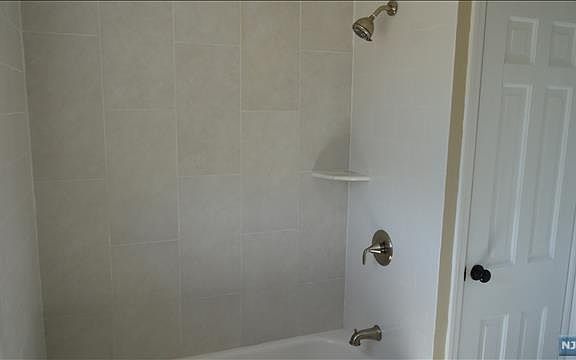 5th image of 41 Lincoln Ave