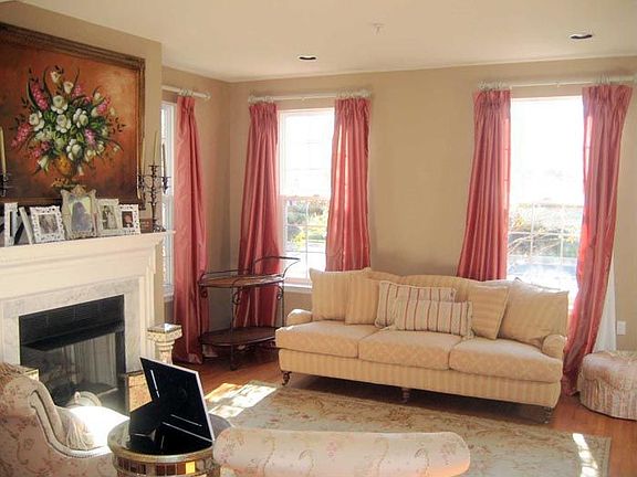 2nd image of 533 Redland Blvd