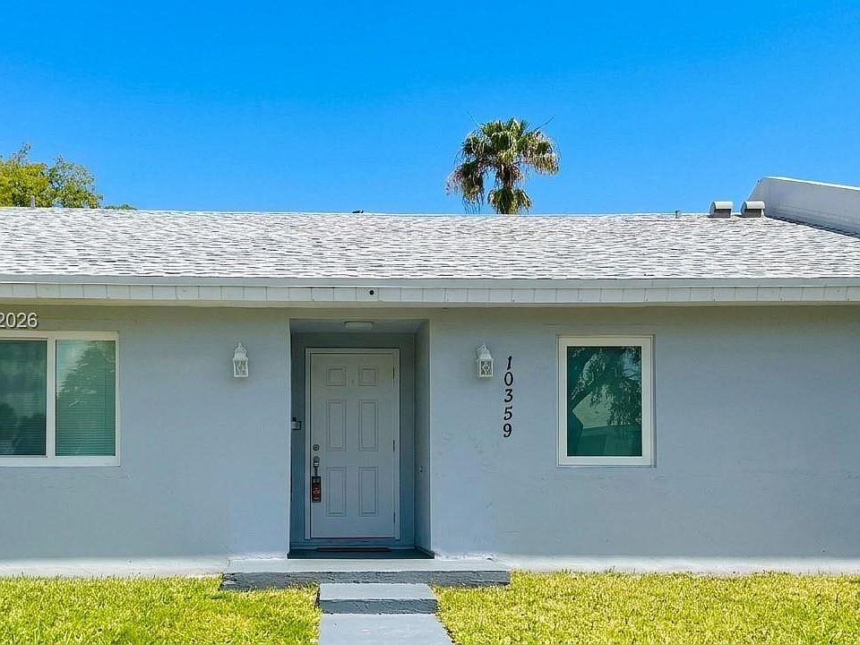 1st image of 10359 SW 209th Ln