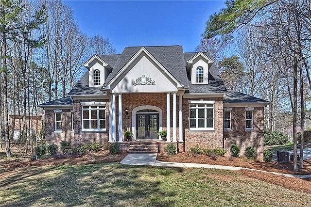 1st image of 105 Beech Pointe Ln
