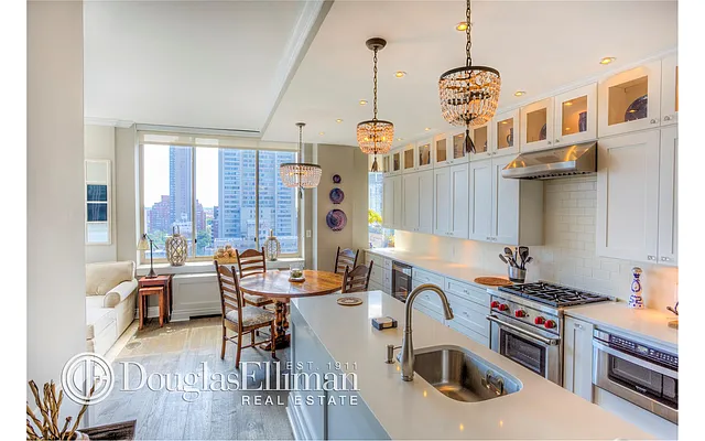 Sold by Douglas Elliman | media 2