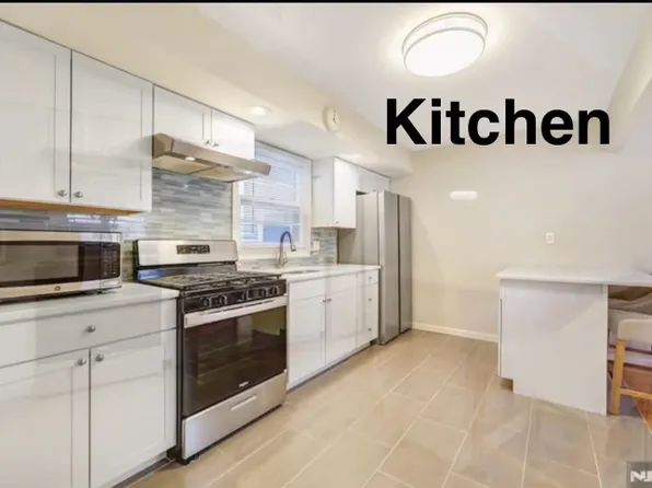 308 Hamilton St, Harrison, NJ 07029