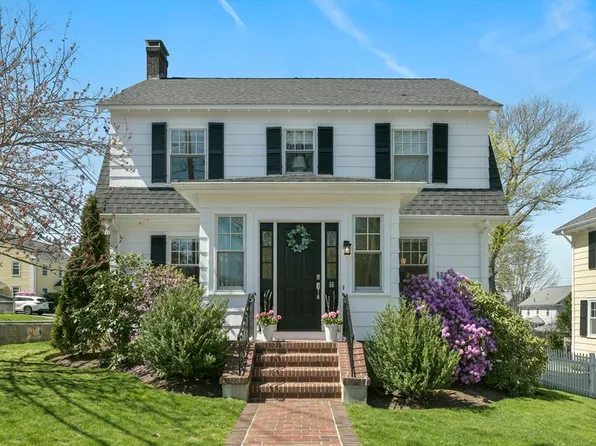 56 Walnut St, Milton, MA 02186