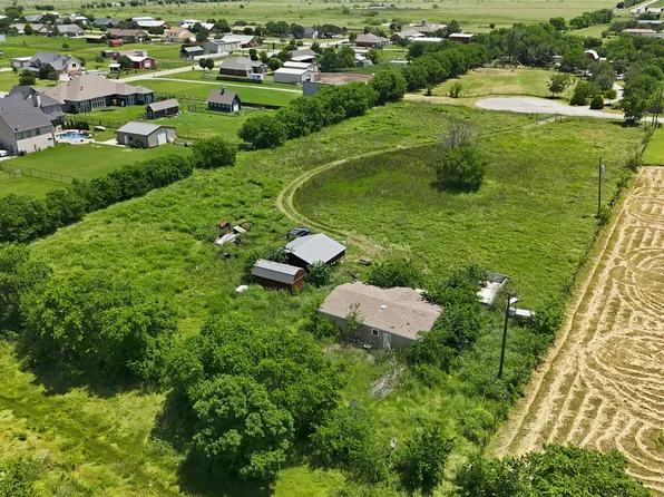 18508 James Smith Rd, Justin, TX 76247