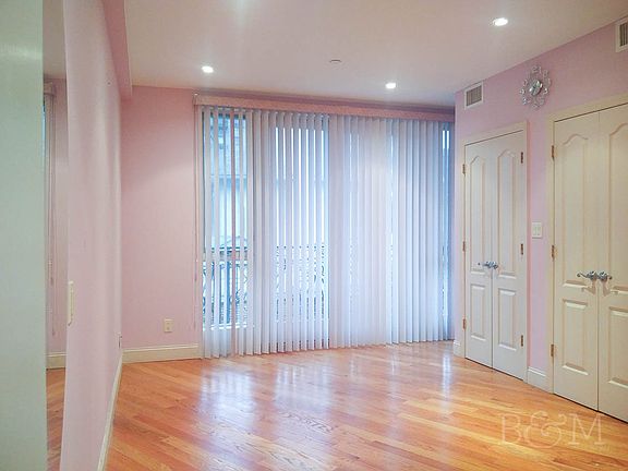 4th image of 1672 E 22nd St APT 2B