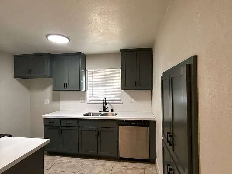 807 Castaic Ave #AVENUE1 — Photo 6