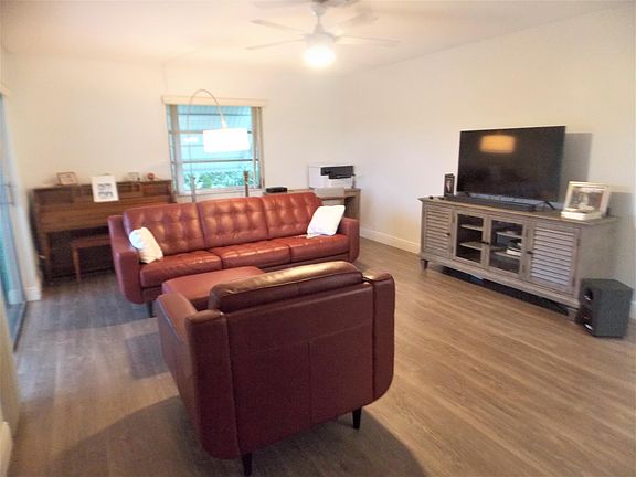 5th image of 531 N J St APT 8