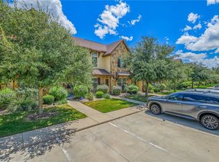 3205 Papa Bear Dr, College Station, TX 77845