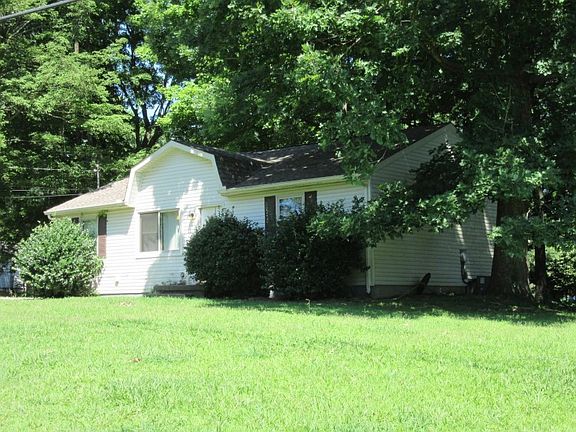 2nd image of 373 Treeland Dr
