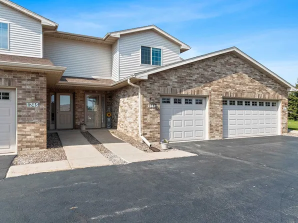 1243 Pond View Cir, De Pere, WI 54115