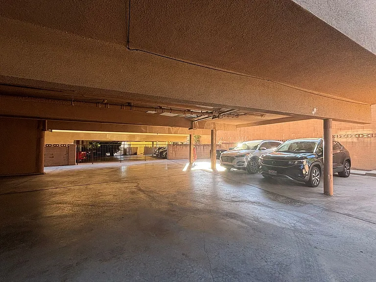 1163 Winchester Ave — Photo 27