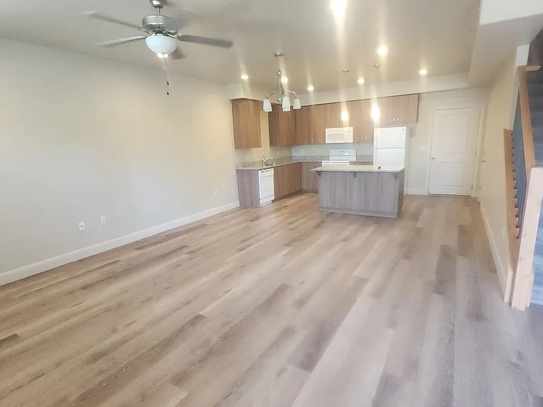 1184 E Bulloch St #20 — Photo 2