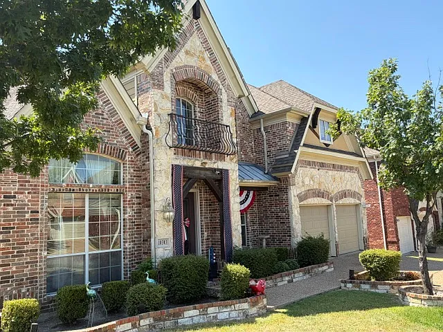 10303 Sandbar Dr — Photo 3