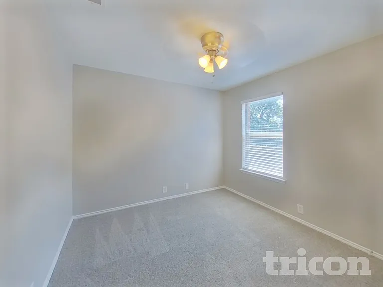 1308 Stetson Trl — Photo 16