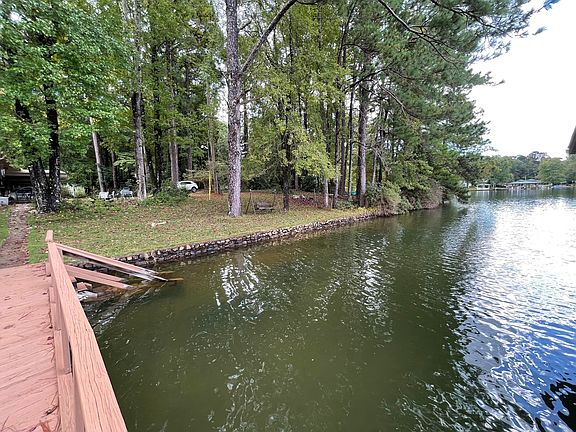 4th image of 234 Arrowhead Ln