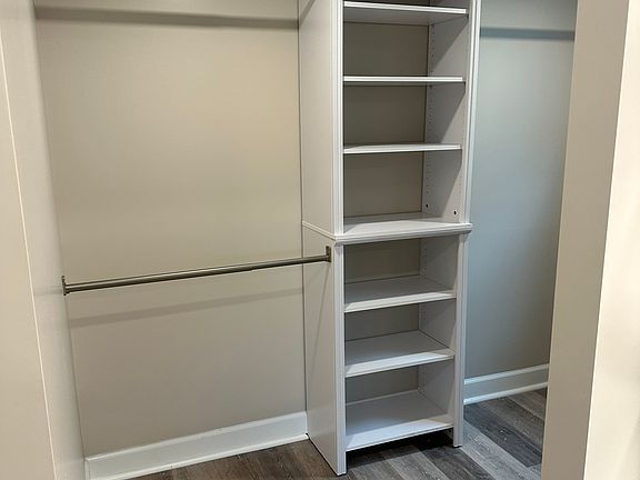 5th image of 3149 S Illinois Ave #3149