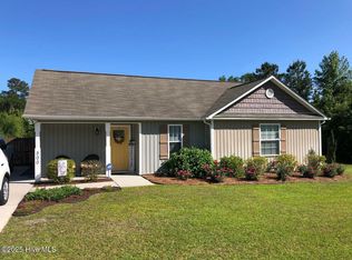500 N Dyson St, Holly Ridge, NC 28445