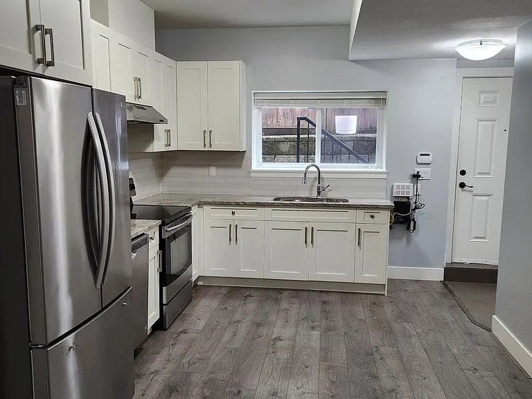 3417 Devonshire Ave — Photo 7