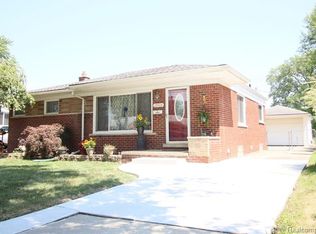 28924 Jane St, Saint Clair Shores, MI 48081