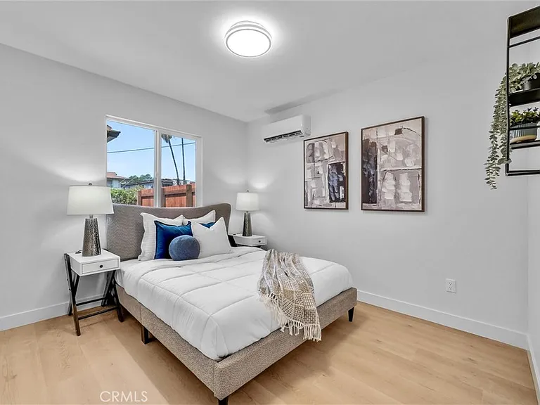 2305 Sesmas St — Photo 22