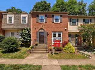 9765 High Water Ct, Burke, VA 22015