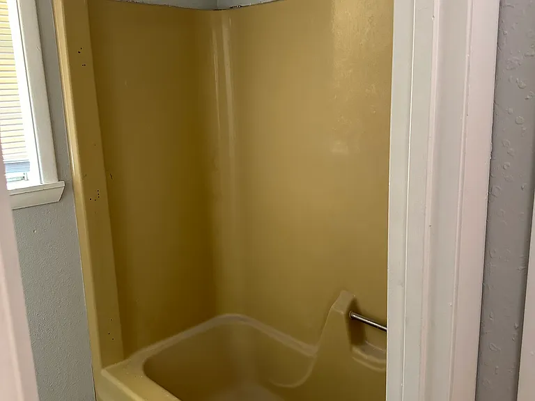 215 Fagan Ln — Photo 10
