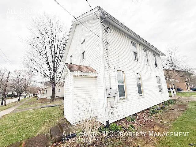 271 Grant St #A — Photo 2