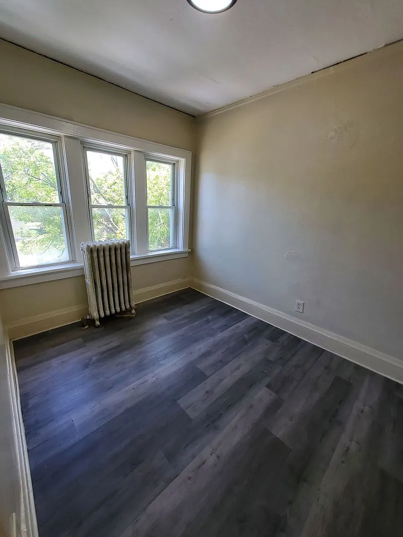 3866 N Port Washington Rd. - 8 Unit — Photo 4