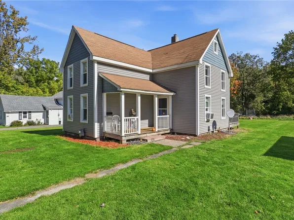 135 Knapp St, Albion, NY 14411