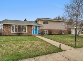 1225 Timber Ct, New Lenox, IL 60451