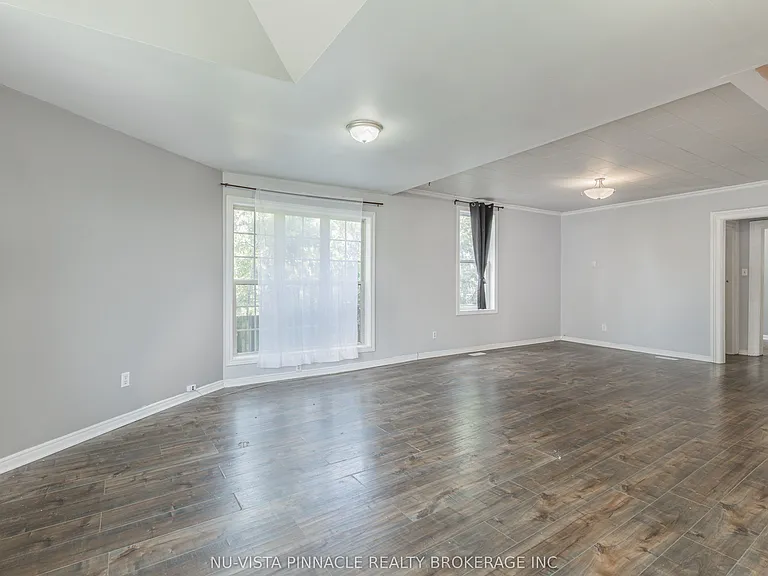132 Wharncliffe Rd N #BACK — Photo 3