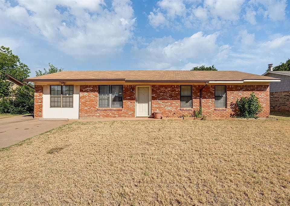 1st image of 2704 Tampico Dr