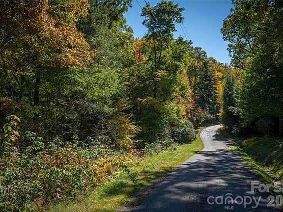 5th image of 40 & 41 Falcon Crest Loop