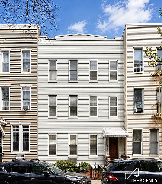1st image of 58 Diamond St