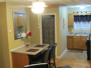 16 Liberty St, Pawtucket, RI 02861