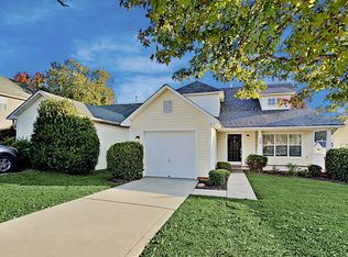 909 Matthews School Rd, Matthews, NC 28105