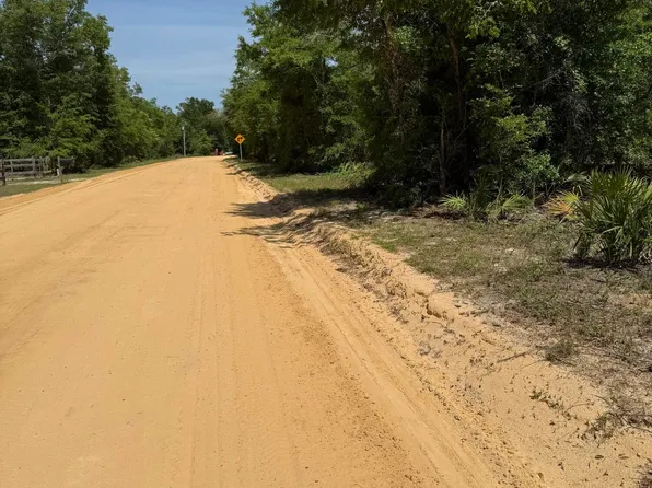 0 Dickerson Rd, Fountain, FL 32438
