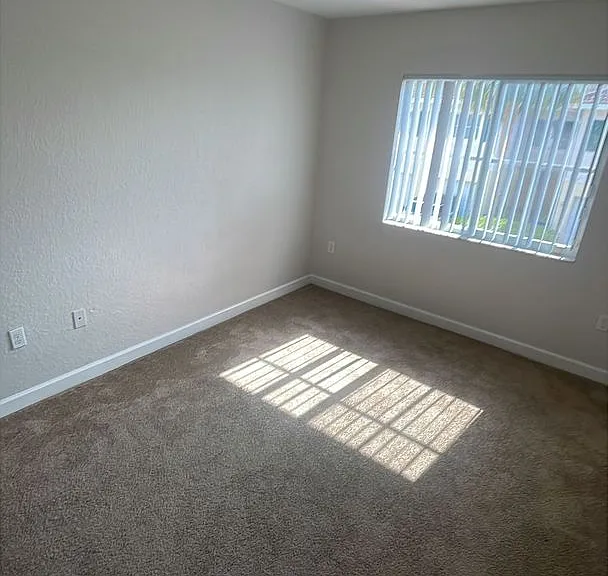 Summer Lake Estates — Photo 19