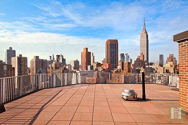 Sold by Halstead Real Estate | media 8